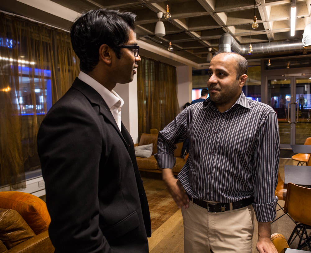 Fernando from ClickDo talking to Irfan Khalil at the Technopreneurs – Tech Startups and Entrepreneurs