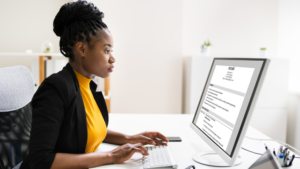 How to Write a Professional LinkedIn Resume That Will Help You Stand Out