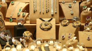 Types of Jewellery for Employee Recognition