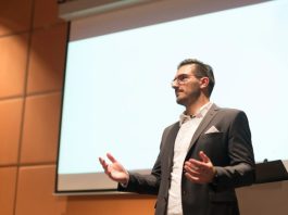 confidence that connects message